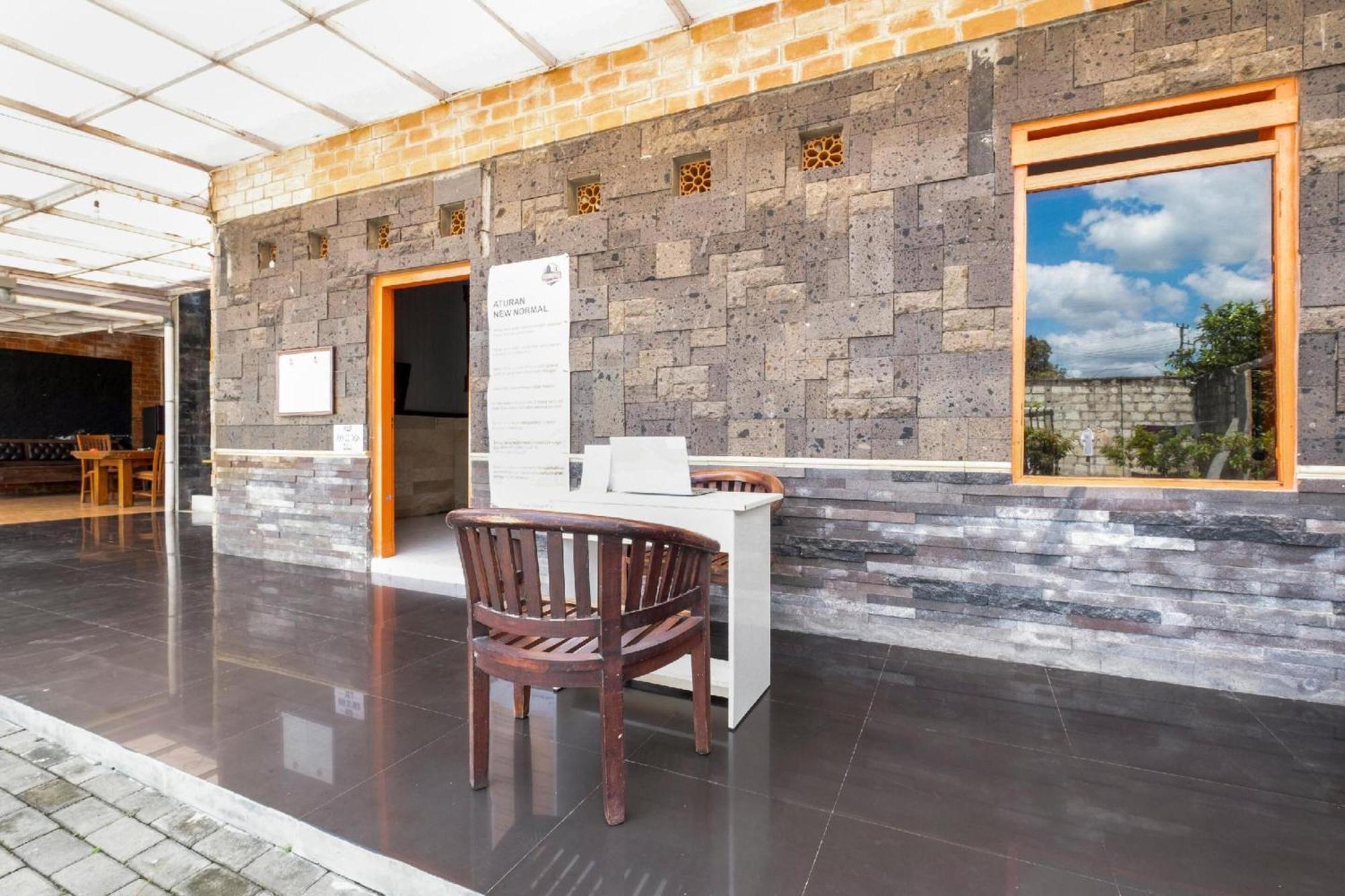Hotel O Prambanan Near Prambanan Temple Экстерьер фото